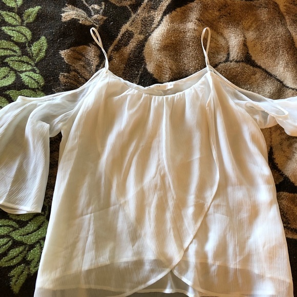 Lush Tops - 🍀 4/$25 🌟HP🌟 LUSH Off-the-Shoulder blouse NWT